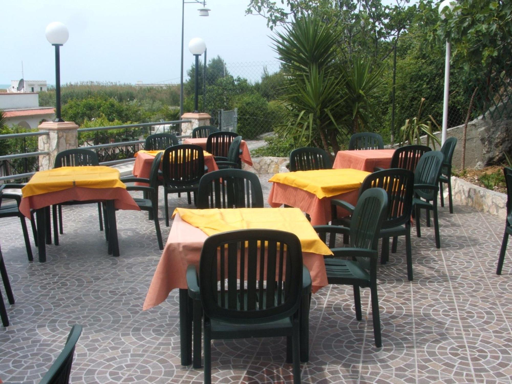 Hotel Piccolo Paradiso Peschici Exteriör bild