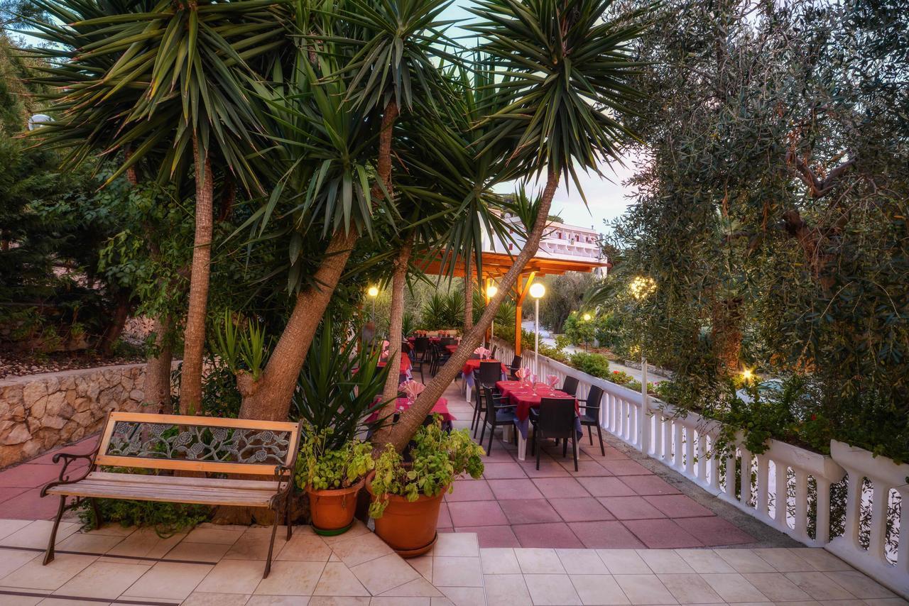 Hotel Piccolo Paradiso Peschici Exteriör bild