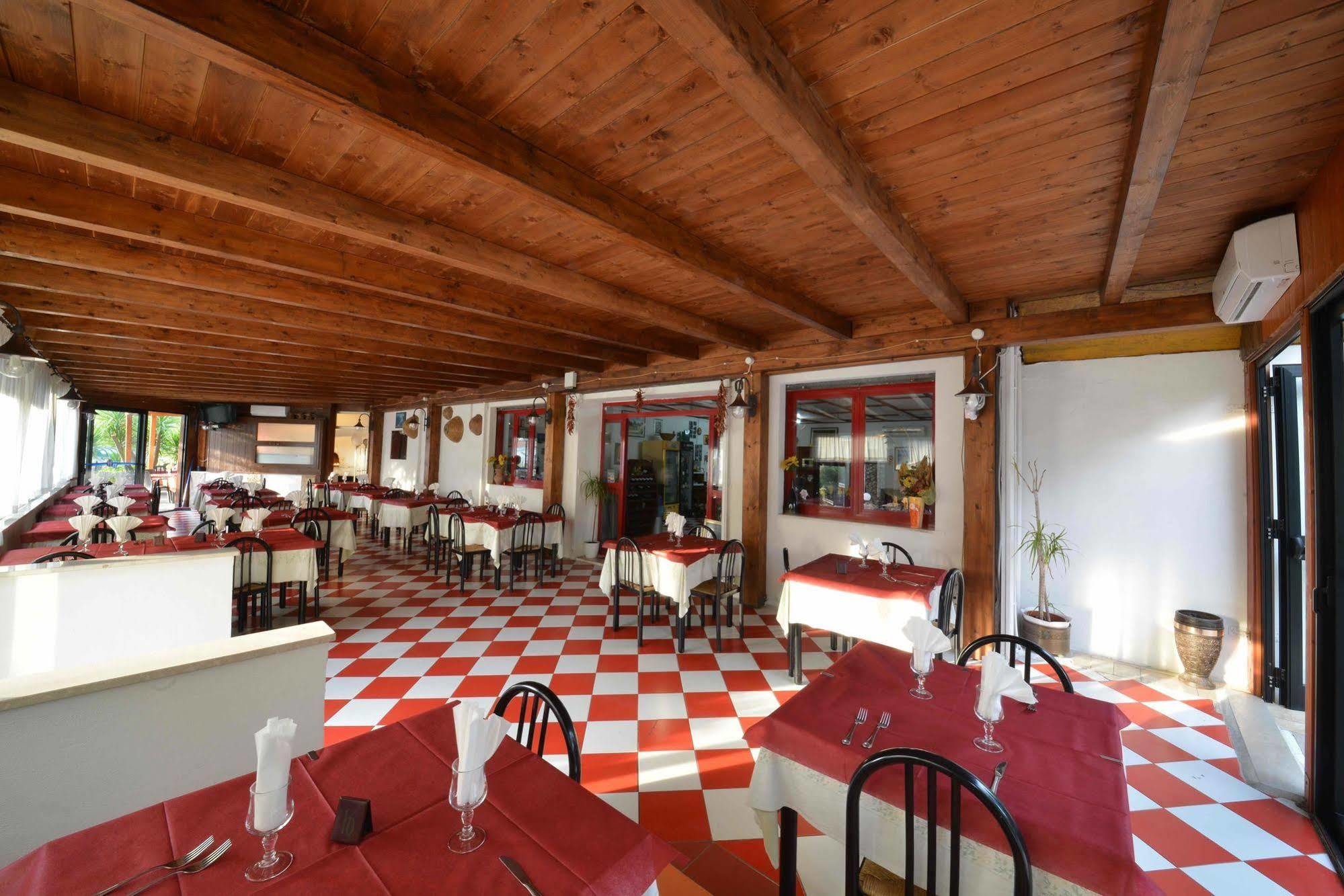 Hotel Piccolo Paradiso Peschici Exteriör bild